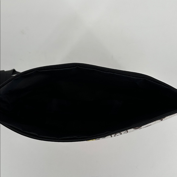 NWT Harry Potter Themed Pouch - Picture 5 of 5